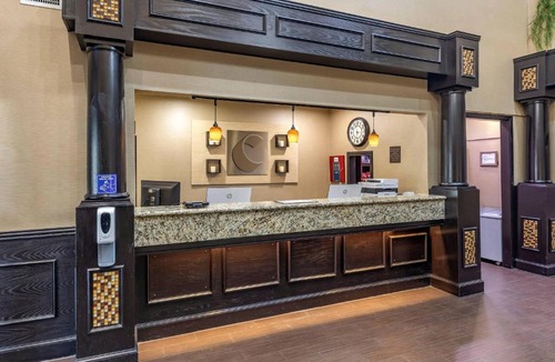 The Colony Hotel | Comfort Suites The Colony - Plano West