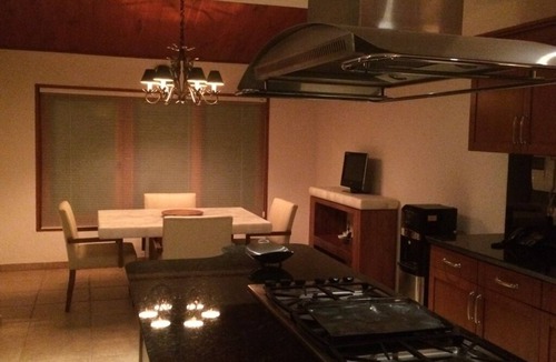 Ciudad Lopez Mateos House | Comfortable Bedroom 2, King size bed, closet, private bathroom and Smart TV 50"