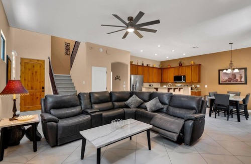 Tucson House | Comfortable 4BR, 4BA Townhouse w/Pool & Spa