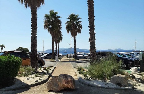 Le Pradet Apartment | Comfortable apartment, beach, pool, tennis, sailing, sea view, golf, diving