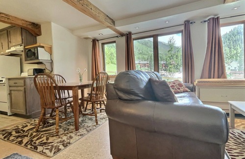 Taos Ski Valley Condo | Comfortable Condo Close to the Fun