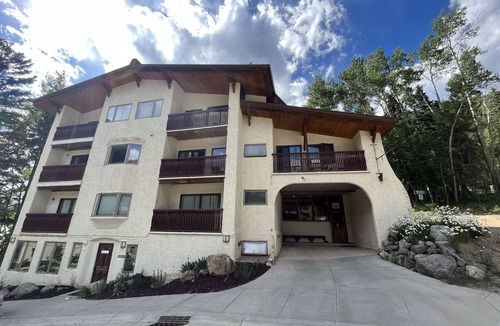 Taos Ski Valley Condo | Comfortable Condo Close to the Fun
