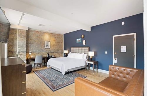 Glenwood Springs Hotel | Comfortable Downtown Suites With Contemporary Boutique Charm