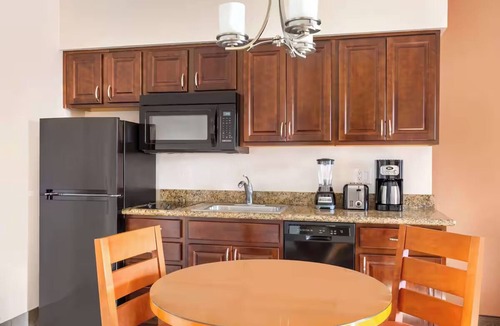 Palo Verde Hotel | Comfortable Tucson Suites w/Pool & Game Room | 2 Units Close to UArizona