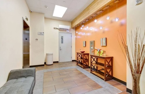 Central Business District Hotel | Comfy 1bd Condo - Steps From French Quarter