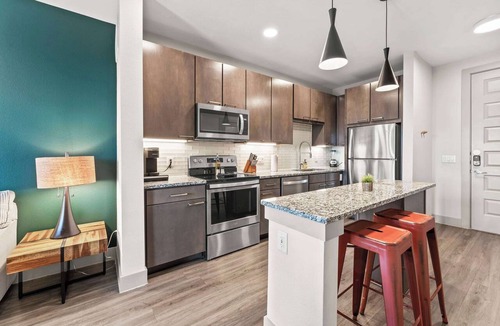 Montopolis Apartment | Comfy 1BR luxe suite close to Downtown w/fast WiFi