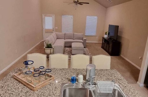 Pioneer Crossing House | Comfy 4 Bedroom Home