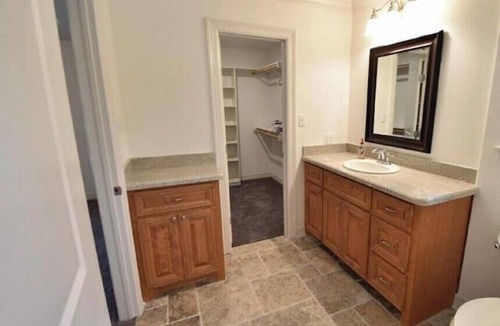 Angleton House | Comfy1-bedroom 1-bath with WiFi and Cable TV in lovely Angleton