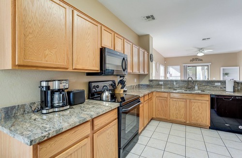 San Tan Valley House | Community Perks! Golfer’s Oasis in San Tan Valley