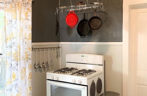 Glen Rose Cottage | Compass Cottage in Historic Glen Rose