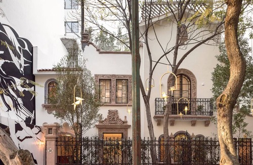 Hipodromo Hotel | Condesa-Charming 2BD 1BA in historic house 4 pax