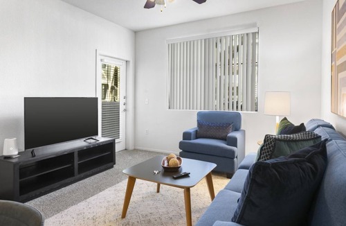 Glendale Sports and Entertainment District House | Contemporary 2BR Condo with Hot Tub & Gym in Zone Westgate