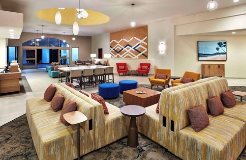 Pismo Beach Hotel | Convenient Base for Exploring Pismo Beach & SLO County l Deluxe King Room