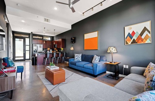 Zilker Condo | Convenient Condo Near Zilker & Barton Springs!