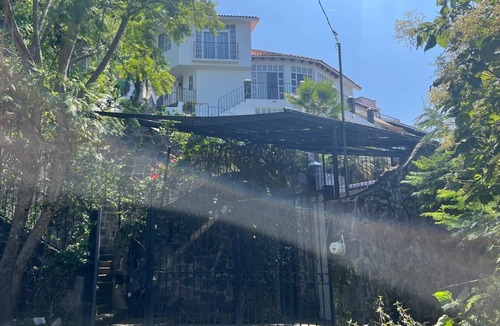 Ixtapan de la Sal Villa | Cool Mexican Villa in charming Ixtapan de la Sal, Rancho San Diego, Edomex