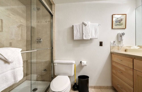 Copper Mountain Village Hotel | Copper Mountain Inn Hotel Style Room with 2 Beds #221 by RedAwning