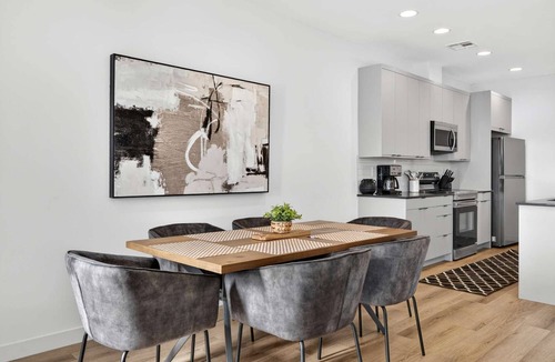 Villa De Paz House | Copper Sky Townhome - Pool & Gym