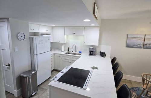 Corpus Christi Condo | Corner Beachfront Condo: Stunning 270° Views. Wraparound Balcony. Heated Pool