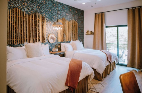 Wimberley Hotel | Corral Suite — 2 Queens, Modern Western | Gaines Ranch on the Square