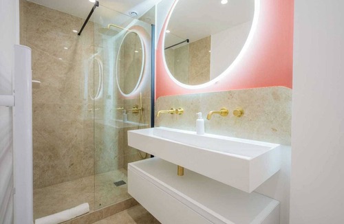 Old Town Apartment | Cosy studio - Hyper centre St Tropez