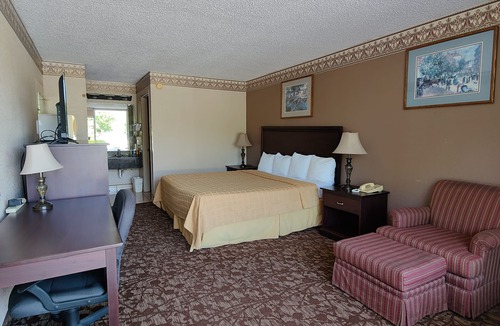 Idabel Hotel | Countryside Inn & Suites