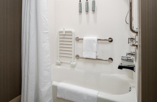 Northeast Houston Hotel | Courtyard by Marriott Houston Northeast