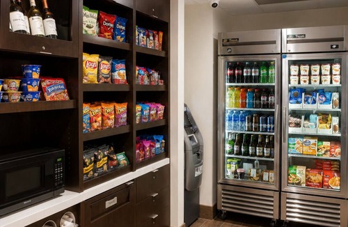 Southeast Houston Hotel | Courtyard by Marriott Houston Hobby Airport