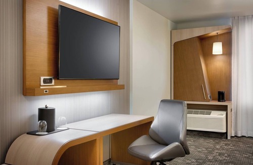 Hawthorne Hotel | Courtyard by Marriott Los Angeles LAX/Hawthorne