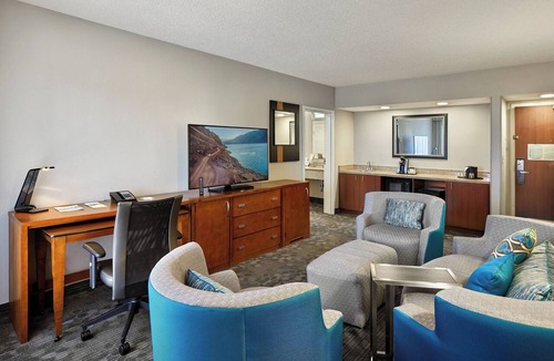 Oxford Valley Hotel | Courtyard by Marriott Philadelphia Langhorne