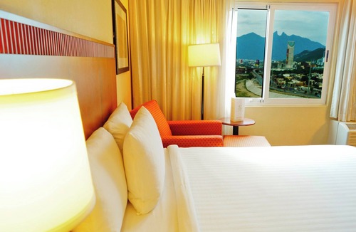 Monterrey Hotel | Courtyard Monterrey San Jeronimo/Valle