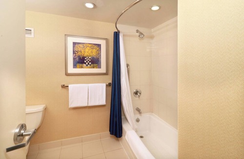 Monterrey Hotel | Courtyard Monterrey San Jeronimo/Valle