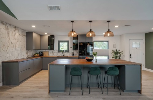 West Oak Hill House | Cowboy view with pool