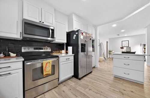 Sharpstown House | Cozy 1-bedroom complete townhome in lovely Houston