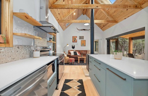 Wimberley Cabin | Cozy 2-bedroom cabin in serene Wimberley with WiFi, AC
