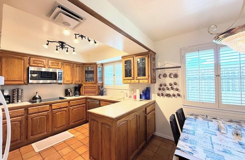 El Paso House | Cozy 3-Bedroom Westside Home Near UTEP - Sleeps 8 With Private Backyard