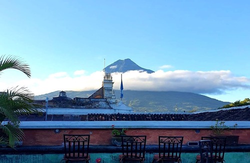 Antigua Guatemala Bed & Breakfast | Cozy B&B two steps away from the main square