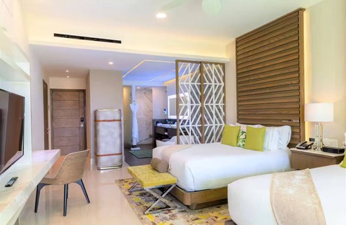 Puerto Juarez Resort | Cozy Christmas Week Getaway at Garza Blanca, Cancun, Mexico!