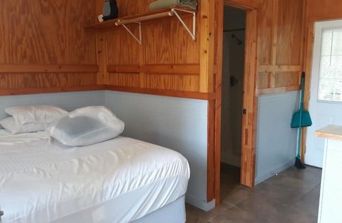 Huntsville Other | Cozy Cottage #4 Harmon Creek Marina and Campground