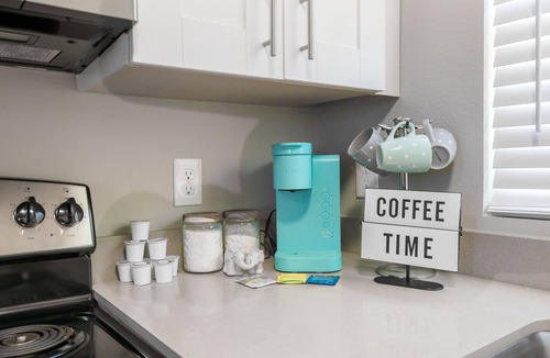 Montrose Apartment | Cozy Downtown, Montrose Studio! Free parking !