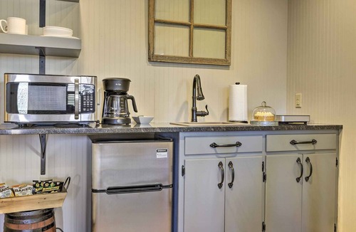 Fredericksburg Apartment | Cozy Fredericksburg Studio Near Wineries!