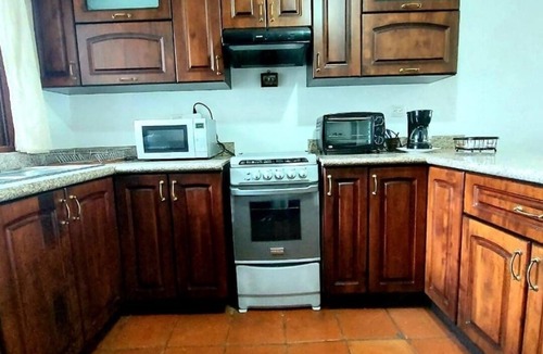 Ciudad Vieja Condo | Cozy House, 10 min.to Antigua G, 2 guest, 1 Room, Full Bed