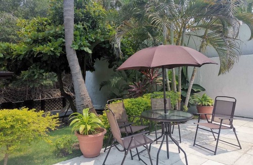 Puerto Quetzal Ski Chalet | Cozy house in the nature close to the beach