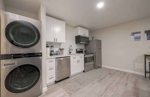 Houston Heights Apartment | Cozy Modern Loft 1BR/1BA - Peace and comfort