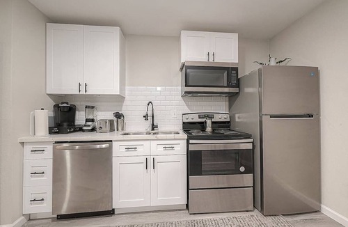 Houston Heights Apartment | Cozy Modern Loft 1BR/1BA - Peace and comfort