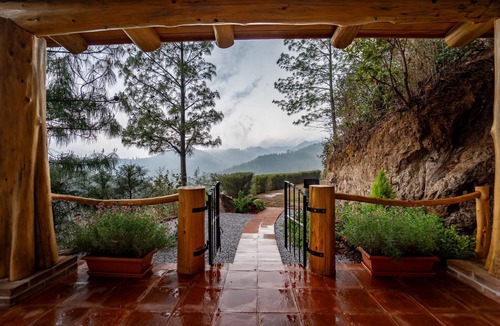 Tecpan Guatemala Cabin | Cozy mountain Cabin with great views. Finca Chuchiyá