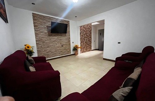 Zona 1 Apartment | Cozy Private Home in the Heart of San Pedro [ Incredible Lake Views].