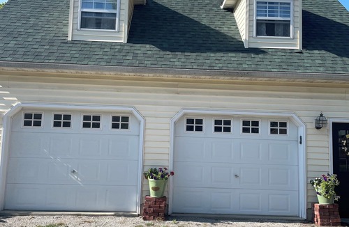 Bunker Hill Apartment | Cozy studio located in small town America, Bunker Hill, IL.