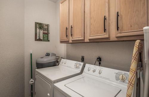 Derry Apartment | Cozy Timbers