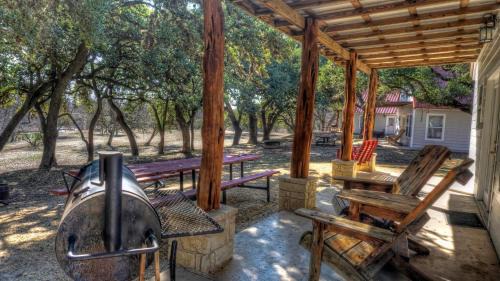 Rio Frio Cabin | Crider's On The Frio