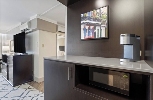 Highlands - Perkins Hotel | Crowne Plaza Executive Center Baton Rouge by IHG